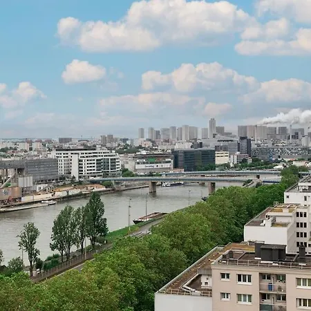 דירה Cozy For 4 With Panoramic View Of Paris